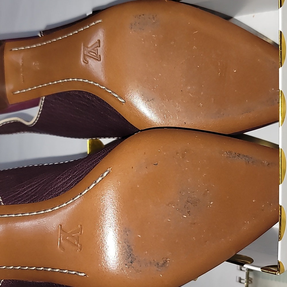 Genuine Louis Vuitton almost new leather formal 7.5 narrow maroon? - Picture 4 of 4